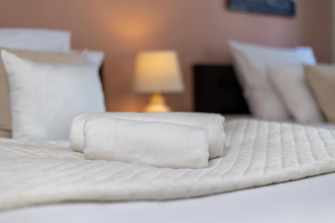 Hotel A4 Wroclaw - Bielany เบียลานี วร็อคลาฟสเกีย ภายนอก รูปภาพ