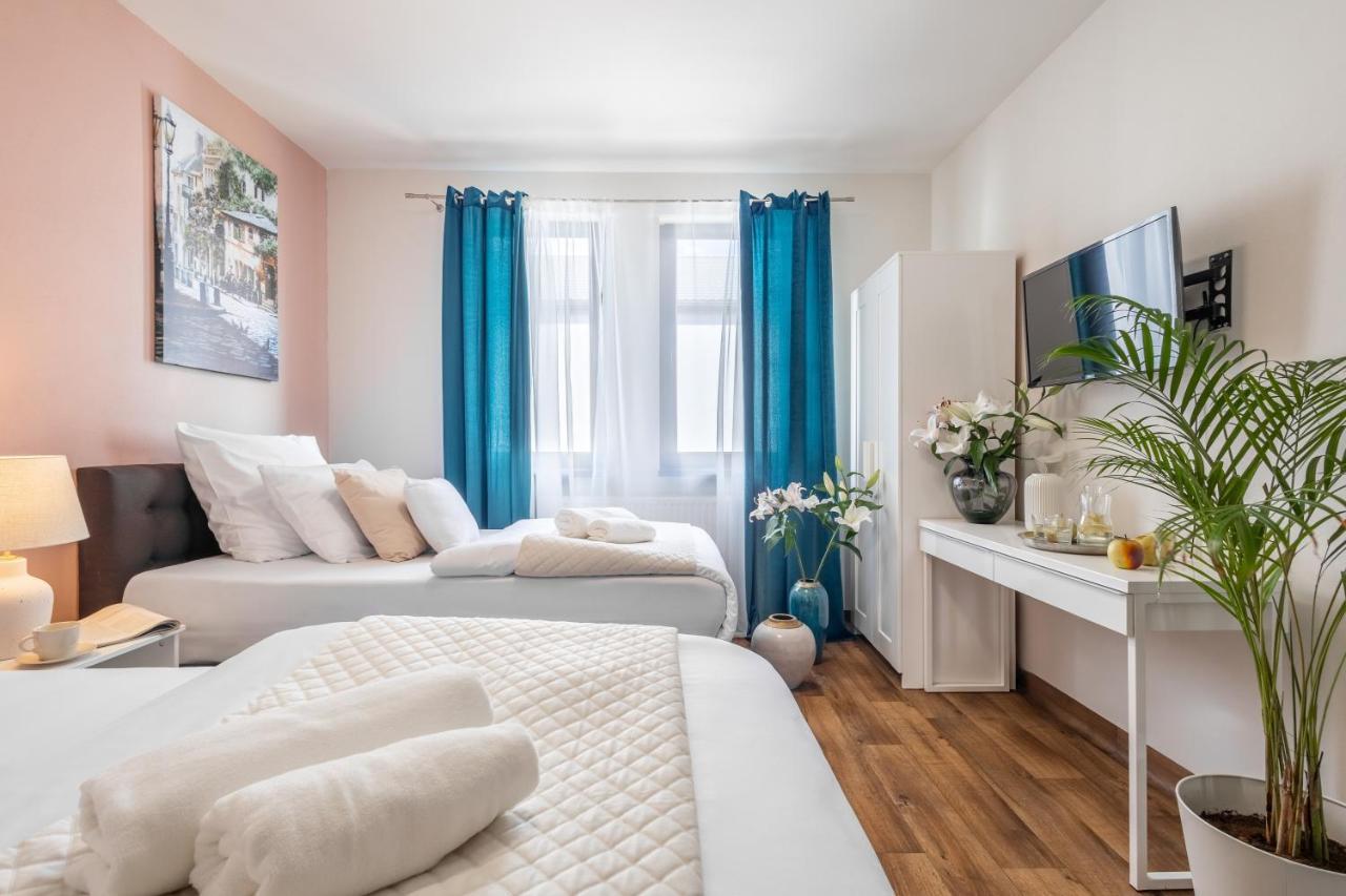 Hotel A4 Wroclaw - Bielany เบียลานี วร็อคลาฟสเกีย ภายนอก รูปภาพ